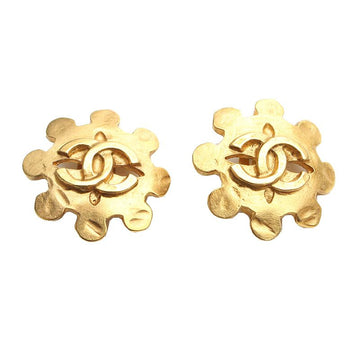 CHANEL CC Logo Slit Clip Earrings 116202037