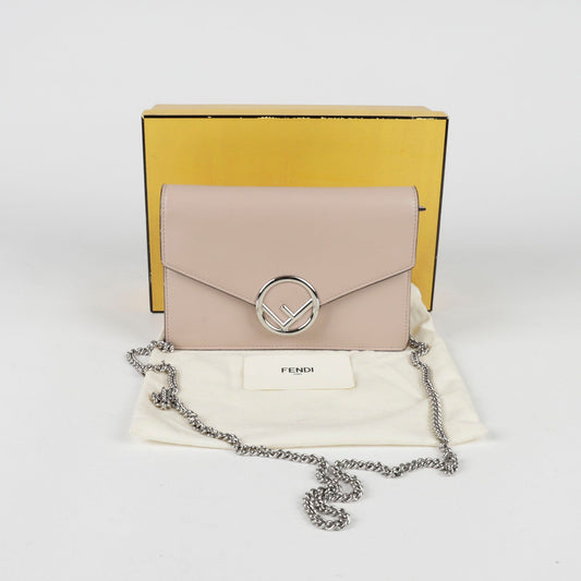 FENDI 8BS006 F ロゴ チェーン クロスバッグ 115629435