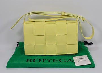Bottega Veneta Intrecciato Cassette Bag 118574456