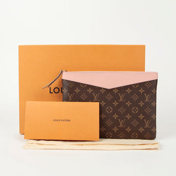 LOUIS VUITTON M62942 Daily Pouch 117932701