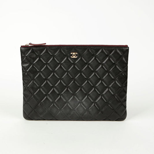CHANEL A82545 クラシックキャビア ニューミディアムクラッチ 149955434 [P]