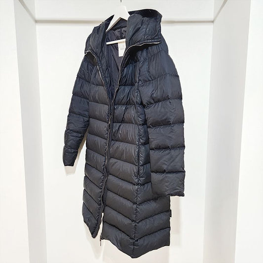 Moncler Long Down Jacket L885537 118968567