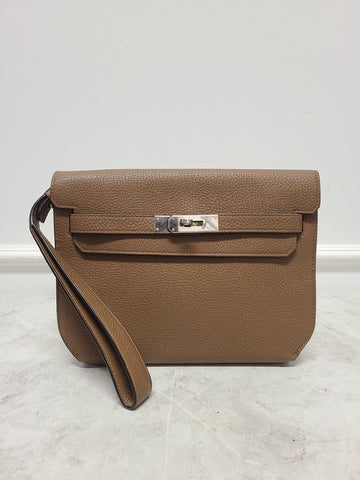 Hermes Kakao Togo Silver Kelly Depêche 25 Clutch Bag 119372325