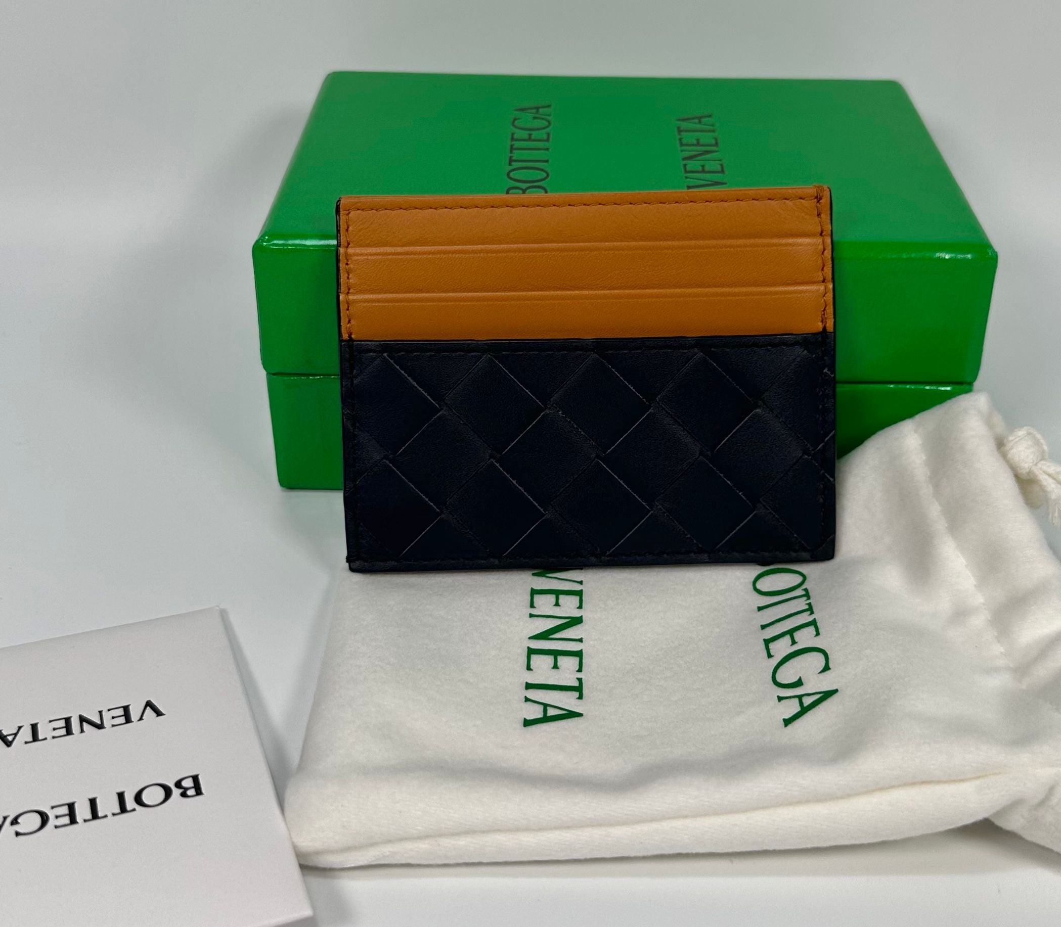 Bottega Veneta Intrecciato Two-Tone Card Holder 119856044 – trenbe