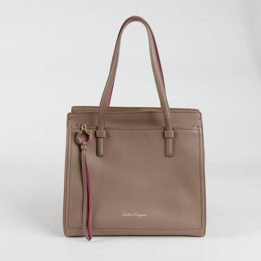 SALVATORE FERRAGAMO 21 F216 エイミー ミディアム トップハンドル トート ショルダーバッグ 119791197