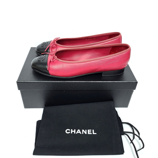 CHANEL Ballerina aus Lammleder, schwarzrot 1528 120248270