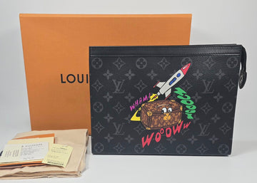 Louis Vuitton Pochette Voyage MM Clutch 120813425