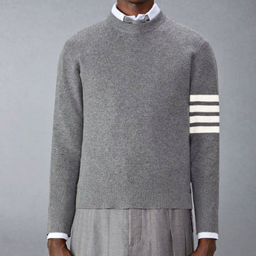 THOM BROWNE メリー ノウール 2人 1 ハーフ 4バー プルオーバー 035 114728204