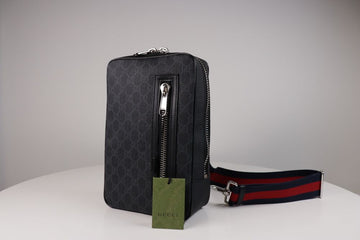 Gucci GG Crossbody Bag Black 28x18 (11.0 × 7.1 in) FADJM 1043 121201963