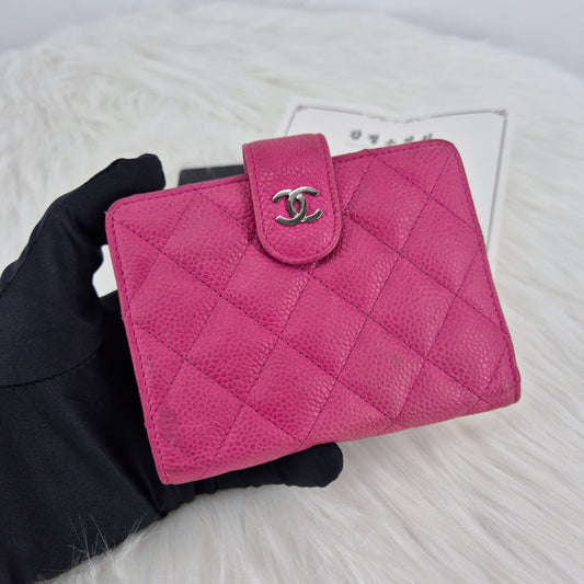 CHANEL Caviar Zipper Wallet Pink 121841735