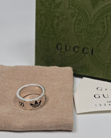 GUCCI トレフォイル GG ロゴ イングレイビング スターリング ワイド リング 17号 122009754
