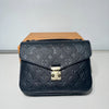 LOUIS VUITTON Pochette Metis M41487 65041840 [P]