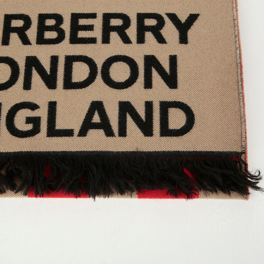 Burberry 8037534 LOVE Logo Scarf 122637713