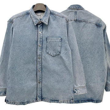 AMI Oversized Denim Shirt Jacket mit Herzlogo in Indigo (UJK253 DE0027 448) 123453161