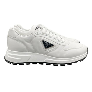 PRADA 三角ロゴリナイロンスニーカー (2EE369 3LFV F0964) 123469937