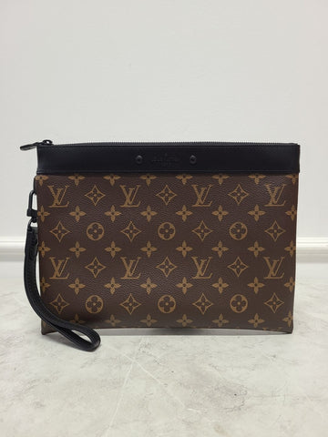 LOUIS VUITTON モノグラム ポシェット トゥゴ ストラップ クラッチバッグ 29x21 124128287