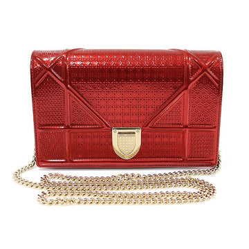 DIOR メタリックレッドペイデントAMAラマ金色チェーンWOCクラッチクロスバッグ S0328OSKN 125070834