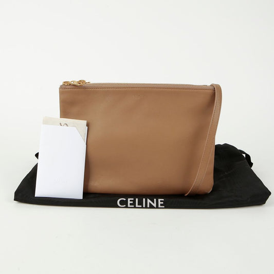 CELINE 187613BEB ラージ トリオ クロスバッグ 124532128