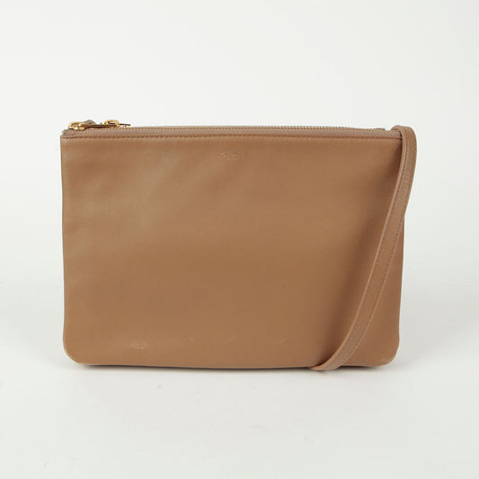CELINE 187613BEB ラージ トリオ クロスバッグ 124532128