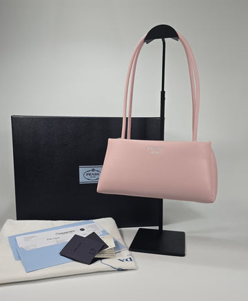 PRADA レザー ミニ トートバッグ 25x13.5x13 125433960