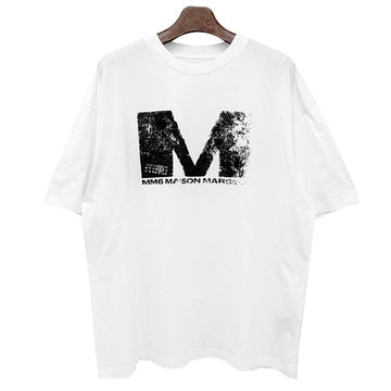 MAISON MARGIELA MM6 メゾン マルジェラ グラフィック ロゴ 半袖Tシャツ ホワイト (SH0GC0048 S24312 101) 125443600