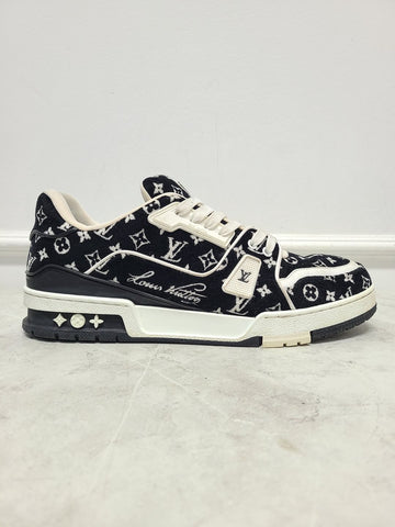 LOUIS VUITTON ブラックモノグラムテキスタイルLVトレーナースニーカー 9.5 125702359