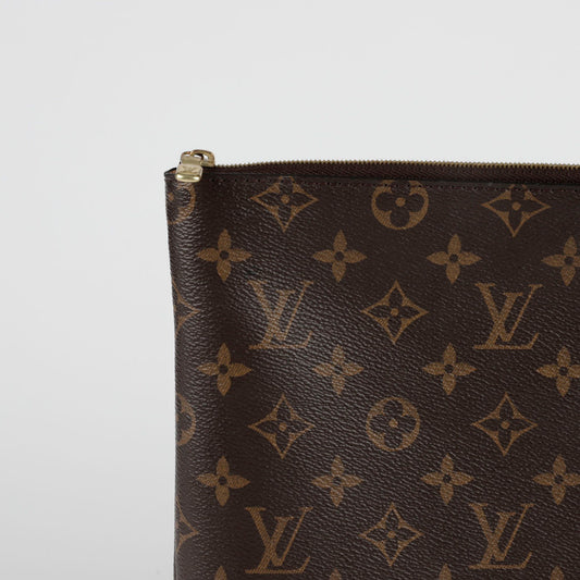 Louis Vuitton M44499 Attitude Boyage MM Clutch 125781899 [P]