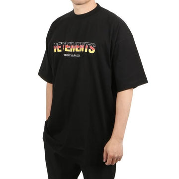 vetements UA52TR280G 1611 BLACK T-shirt 66501167