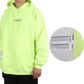 VETEMENTS Logo Etikett Hoodie 64553985