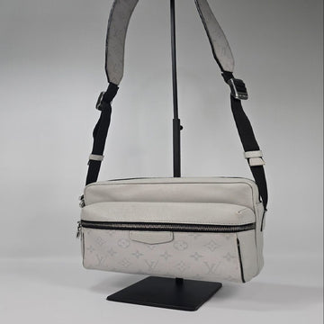 Louis Vuitton Outdoor Messenger Crossbody Bag 126960001