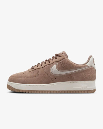 NIKE Air Force 1 '07 LV8 Mink Braun 127038648