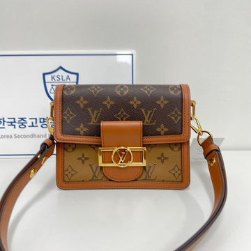 Louis Vuitton Mini Dolphin Shoulder Bag 128580541