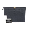CHANEL A84407 ネイビー シェブロン ボーイ ゴールド ラージ ポーチ クラッチ 29番代 128581679 [P]