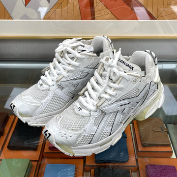BALENCIAGA Runner Sneaker Weiß 656065 128844476