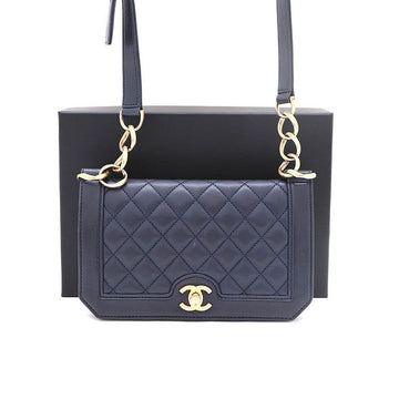 CHANEL A91576 Schultertasche aus Lammsleder mit goldfarbenem CC-Logo und Crossbody-Funktion 129141503