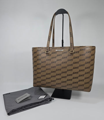 Balenciaga Signature East-West Shopper Bag 130005164