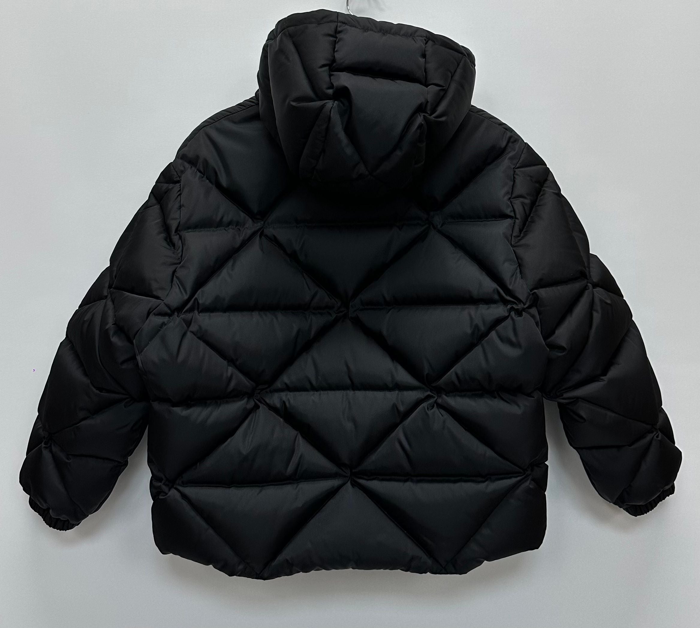 Prada Oversized Re-Nylon Gabardine Padded Jacket 40 130131950 – trenbe
