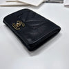 CHANEL Mademoiselle Kaviar Kartenetui Schwarz (A70117) 130799400 [P]