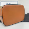 CELINE Triomphe Kleine Bucket Bag 130968284 [P]
