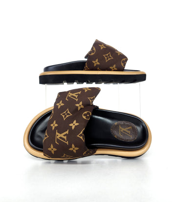 LOUIS VUITTON Monogram Full Pillow Mule Slipper 1A98GU 132829124