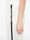 MONCLER Jogginghose mit Logo-Besatz 2A00001 597DR 034 133040418 [P]