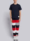 THOM BROWNE Relaxed Fit T-Shirt mit seitlichem Schlitz MJS067A 00042 415 133044924 [P]