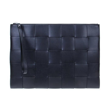 BOTTEGA VENETA Intrecciato Large Pouch 77790535
