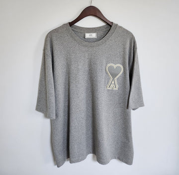 AMI XL グレー ビッグハート 刺繍 メンズ 半袖Tシャツ A20HJ137 726 134078492