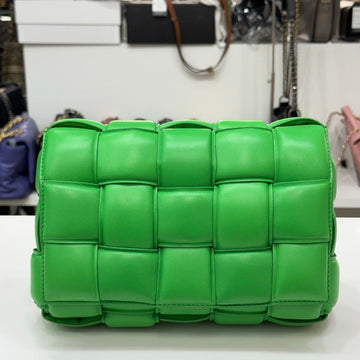 BOTTEGA VENETA Padded Padded Leder-Kassetten Tasche Racing Grün 591970 134104603