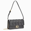 FENDI バゲット チェーン 財布 135945501 [P]
