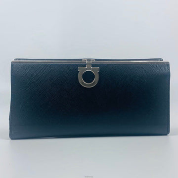 Salvatore Ferragamo Ferragamo Gancini 22-4633 Saffiano Women's Silver Long Wallet 136072096