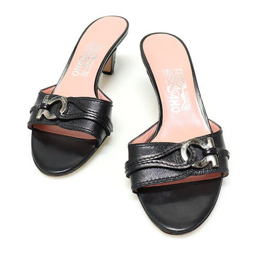 SALVATORE FERRAGAMO Schwarze Saffiano-Leder Silber-Gancini Mules Damen Sandalen 61467FE 136205899