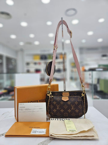LOUIS VUITTON マルチポシェットアクセサリークロスバッグ M44840 138165938