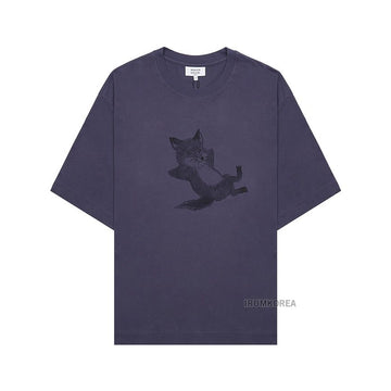 MAISON KITSUNE Chillax Print T-Shirt für Männer 0120 SS25 OM00108KJ0008 138172669